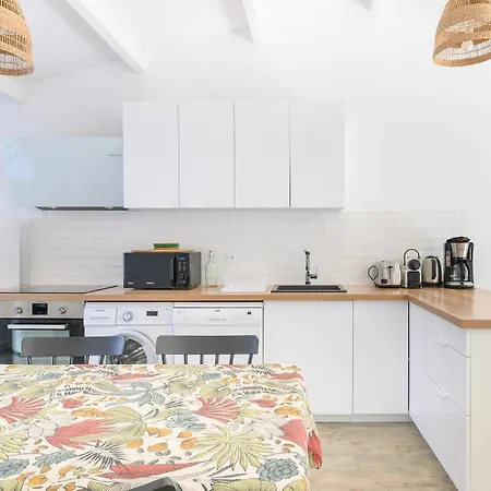 Maison De A L'entree De La Holiday home *