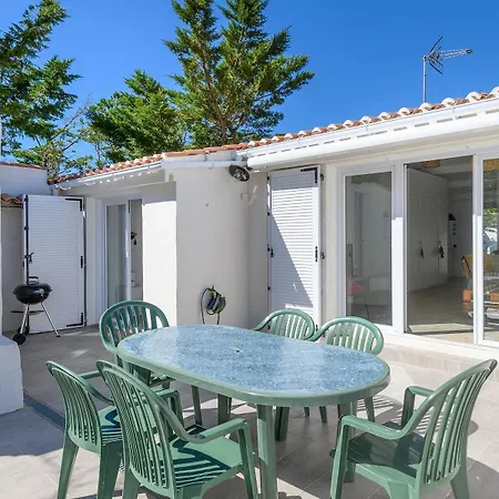 Maison De A L'entree De La